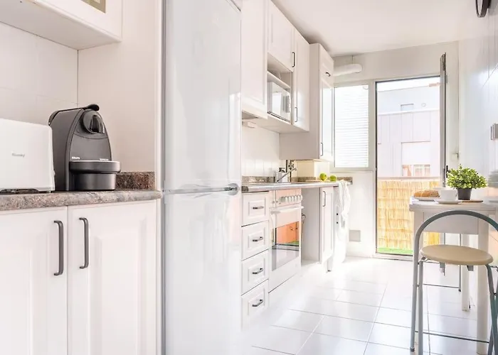 San With Private Parking Apartment