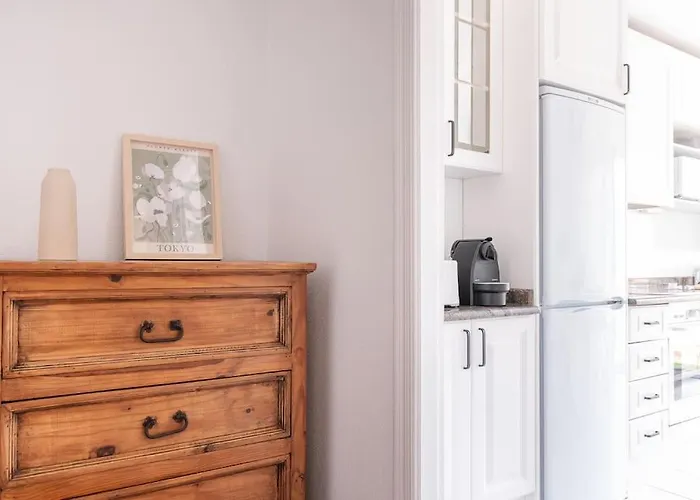 San With Private Parking Santander