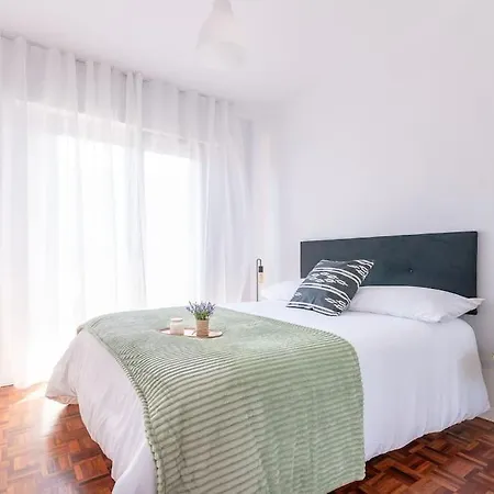 San With Private Parking Santander