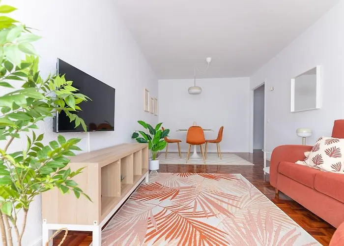 San With Private Parking * Santander